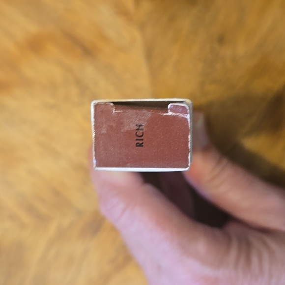 Almay Stay Smooth Anti-Chap Lip Color - Set Of 5 - Picture 6 of 10